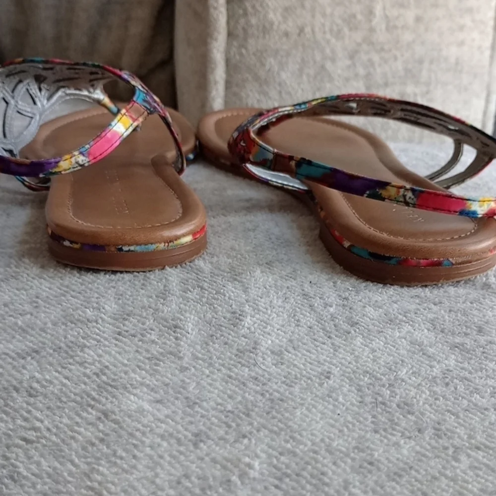 A) Kelly & Katie Vibrant Multicolor Sandals - Picture 4 of 8
